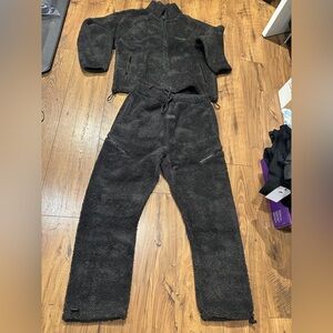 Essentials Fear of God Polar Fleece Jacket(SM) and Pant (MED) “Iron”